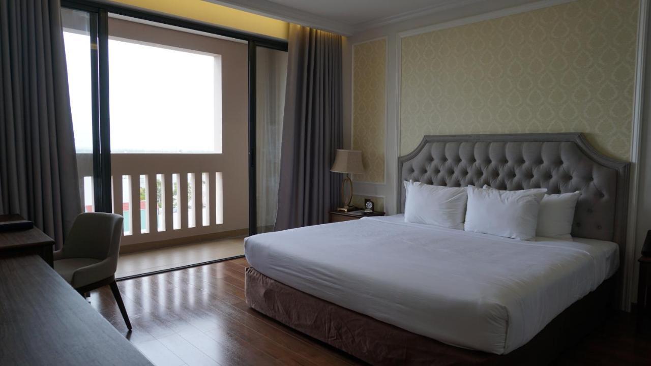 Phu Cuong Hotel Cà Mau Exterior foto